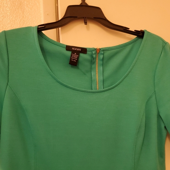 Top - Picture 2 of 2